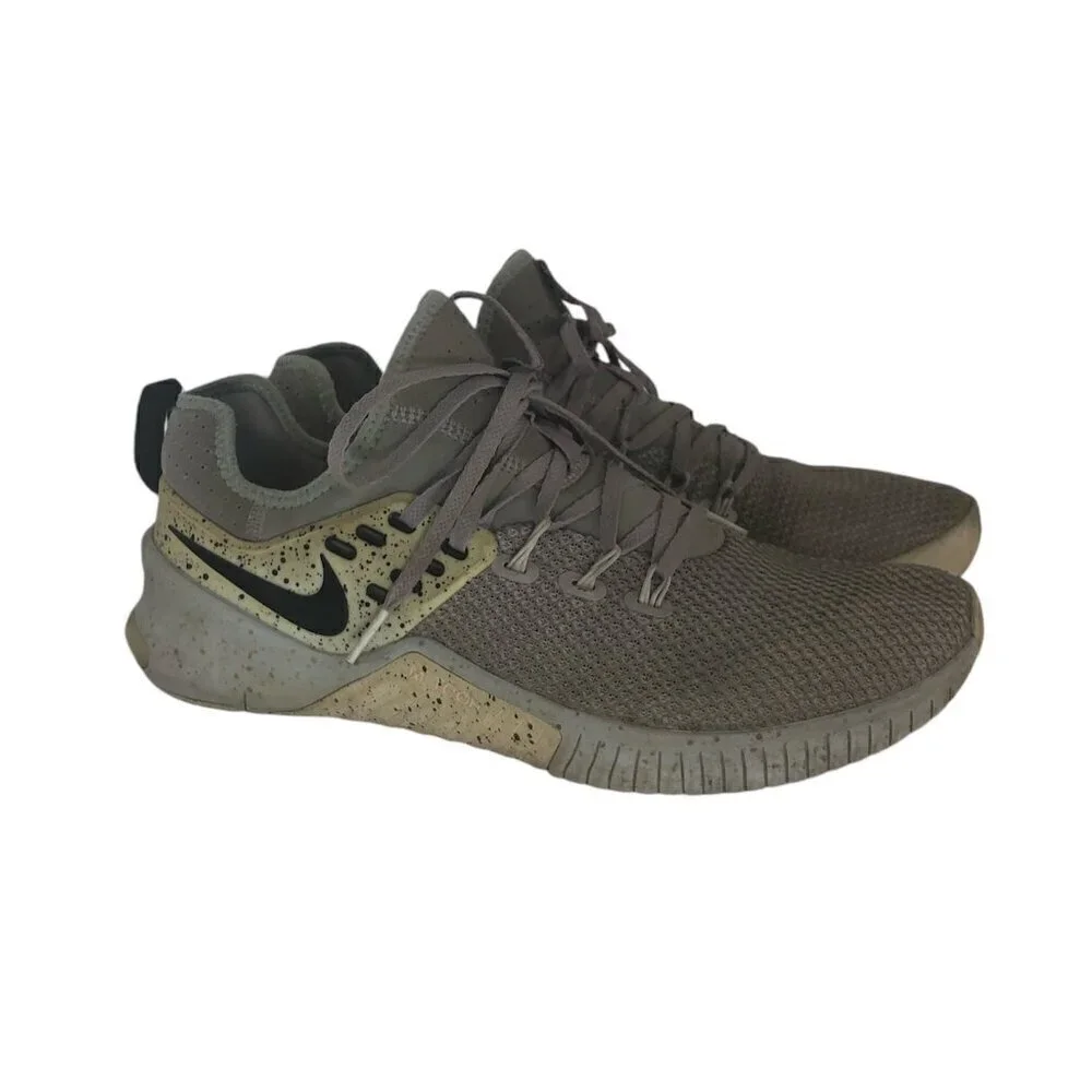 NIKE Free Sneakers Men's Size US 10 Gray Athletic Running Shoes AH8141-004